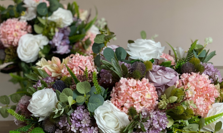 Profitez des soldes pour acheter vos fleurs et plantes artificielles dans le Val de Saône et dans toute la France