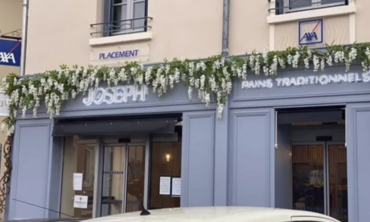 Booster votre commerce avec une façade fleurie dans la région lyonnaise